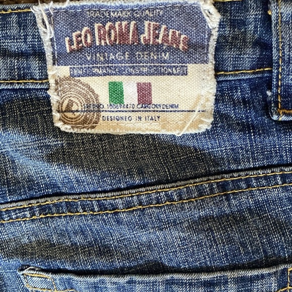 Leo Roma Leoroma Cropped Distressed Jeans Vintage Denim Butterfly Accents Sz 13 - Picture 8 of 9
